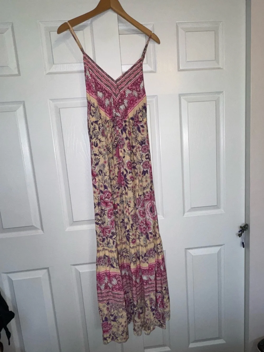 Rusttydustty Floral Boho Maxi Dress Pink Beige V-Neck Tassel Tie Size S - Picture 2 of 9